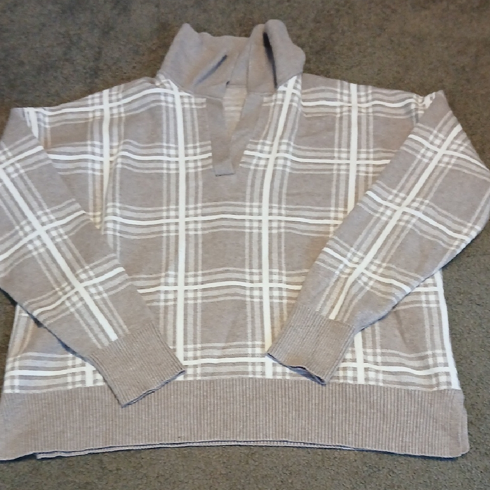 Womens Plaid Sweater